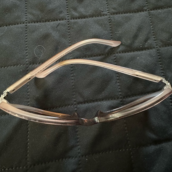 Designer sunglasses - Picture 2 of 3